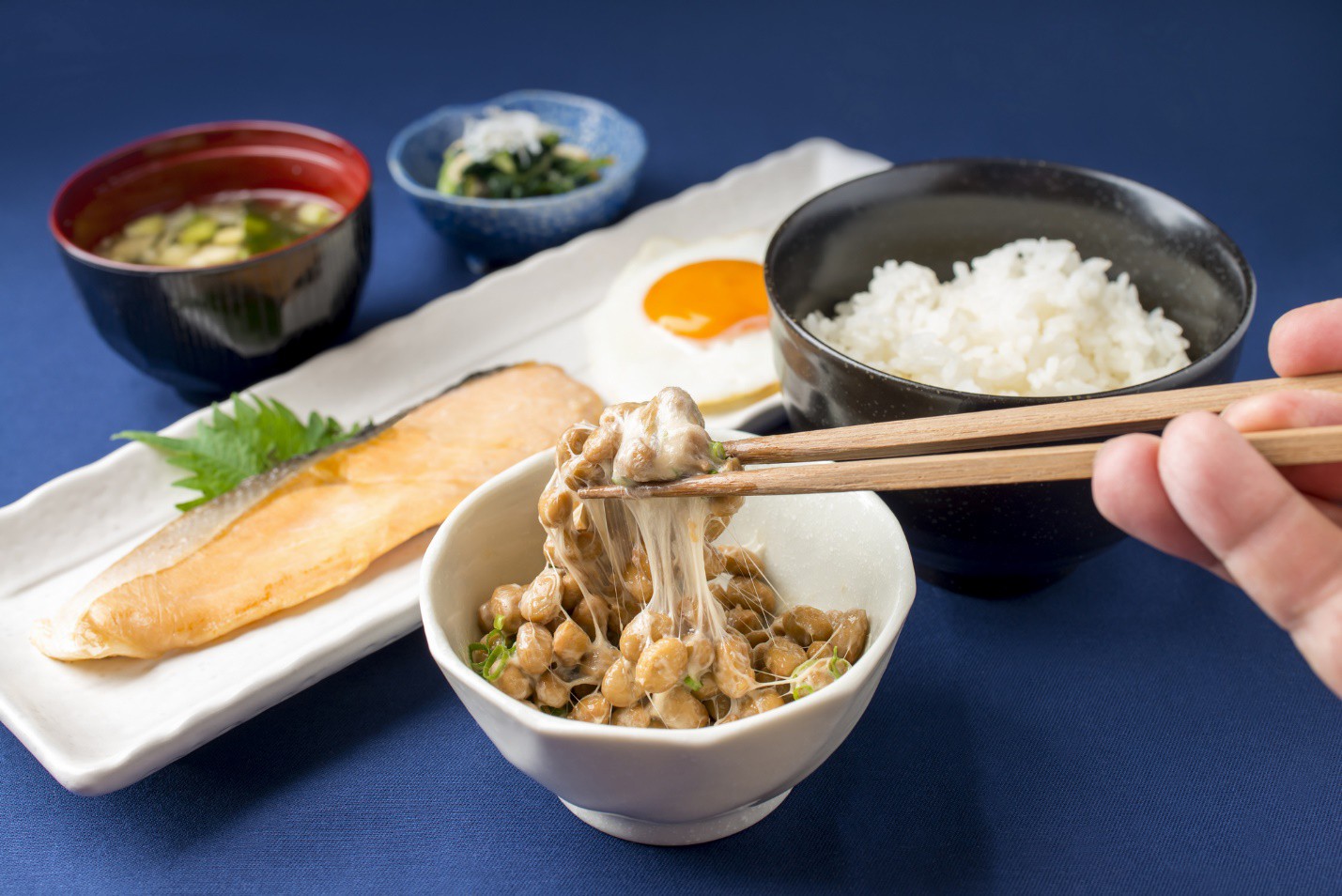 Natto đậu tương lên men giúp bồi bổ sức khỏe, nâng cao tuổi thọ.